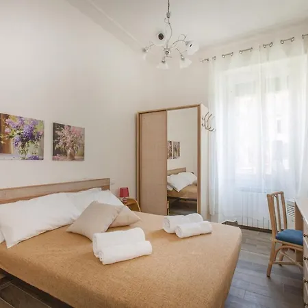Apartment Domus Latina Heart San Giovanni
