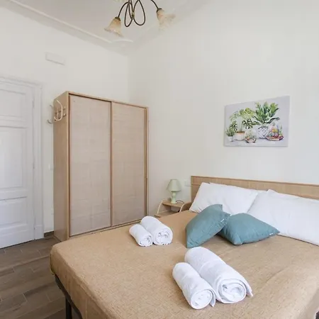 Appartement Domus Latina Heart San Giovanni Rome